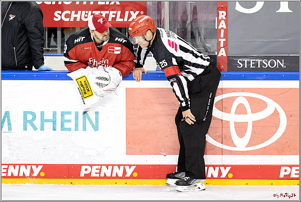 PENNY DEL;  Koelner Haie - Adler Mannheim; Koeln, 02.01.2022
